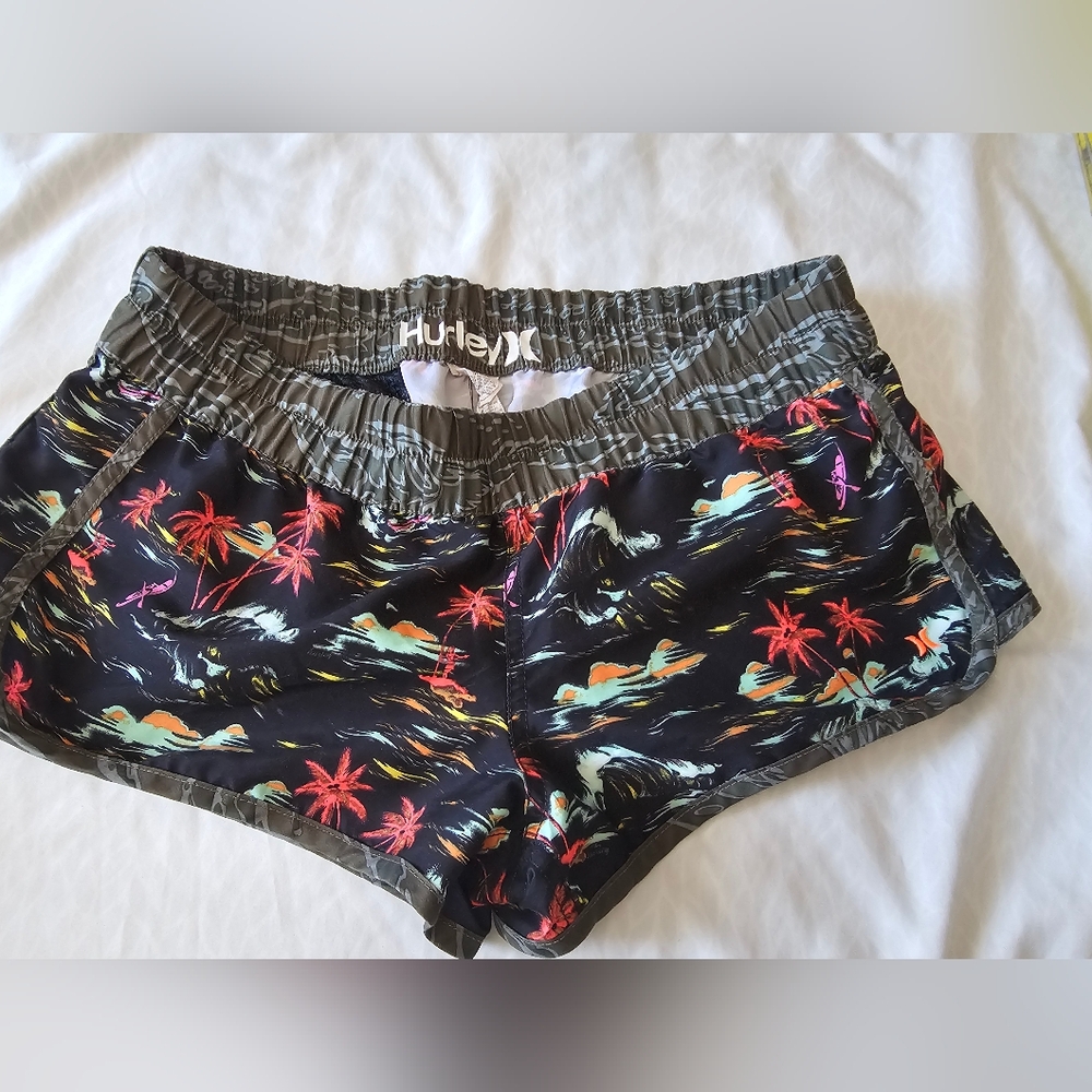 Hurley Black Tropical Print Floral  Shorts